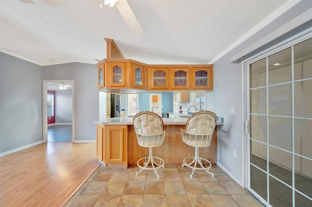 142 S Saint Thomas Circle Apollo Beach FL 33572