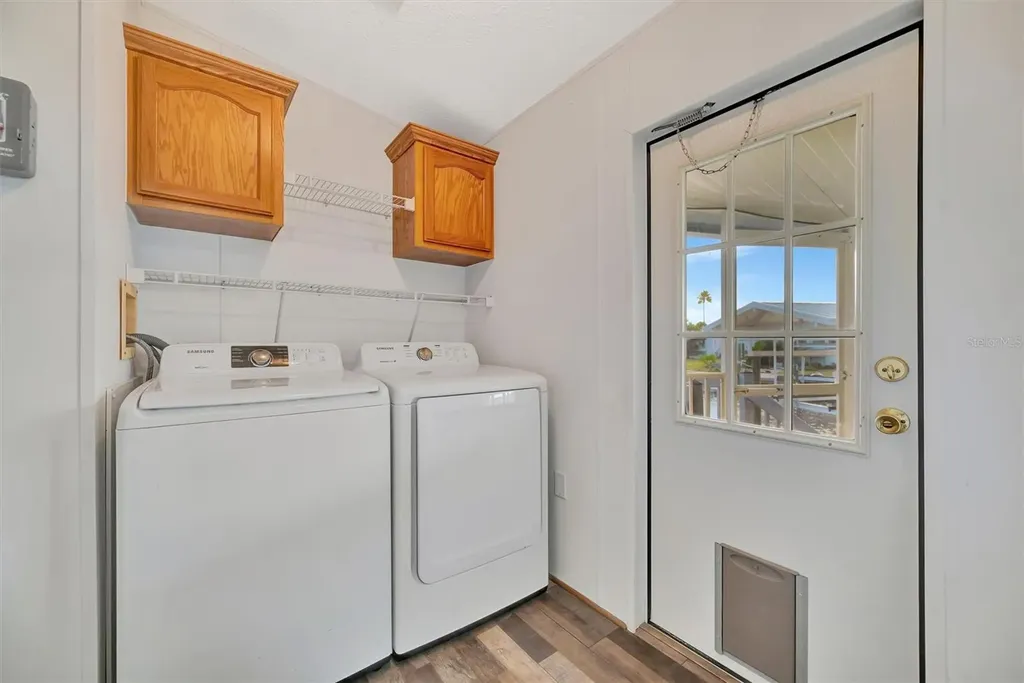 142 S Saint Thomas Circle Apollo Beach FL 33572