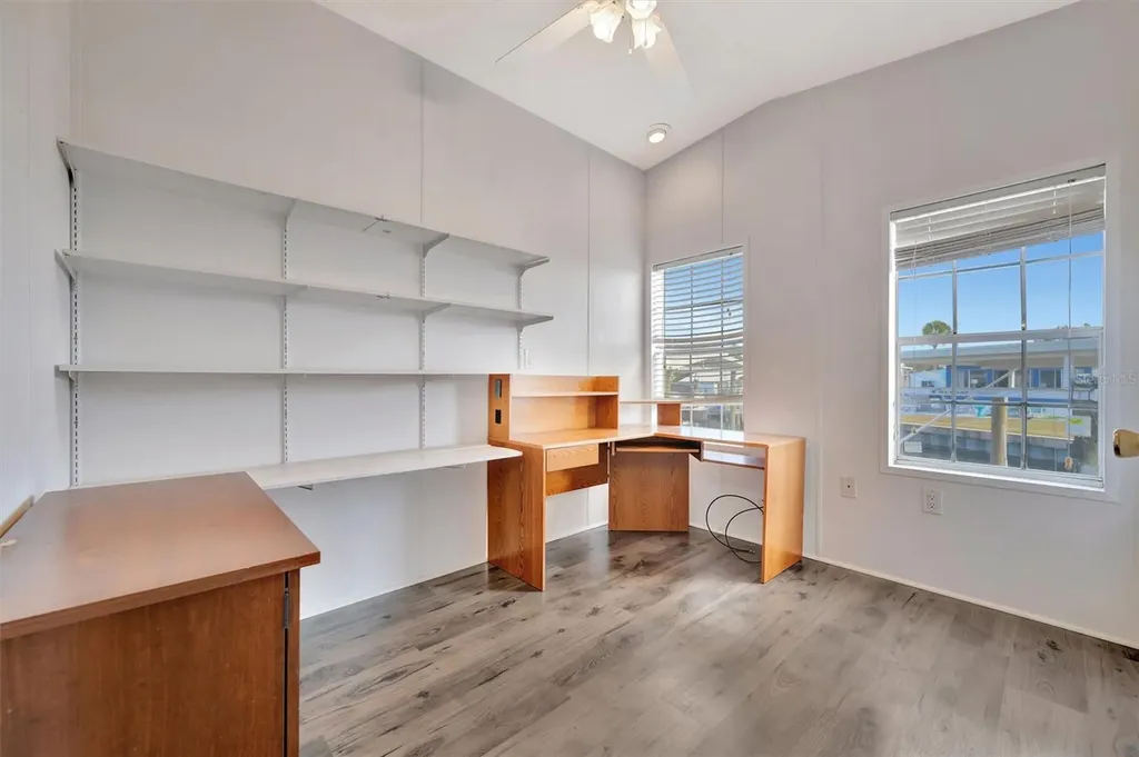 142 S Saint Thomas Circle Apollo Beach FL 33572