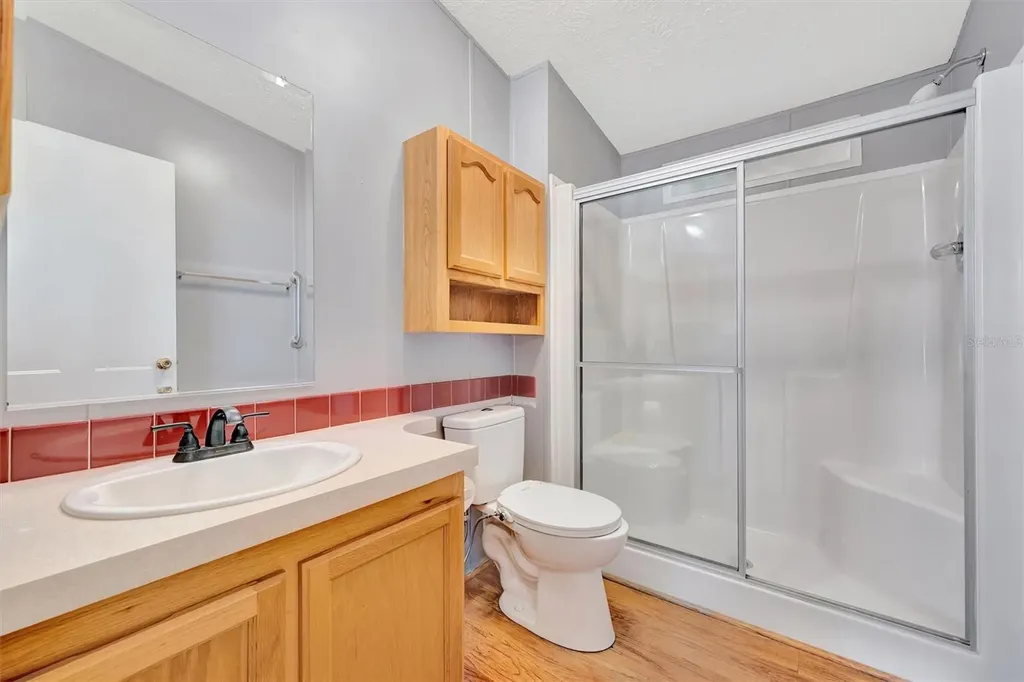 142 S Saint Thomas Circle Apollo Beach FL 33572