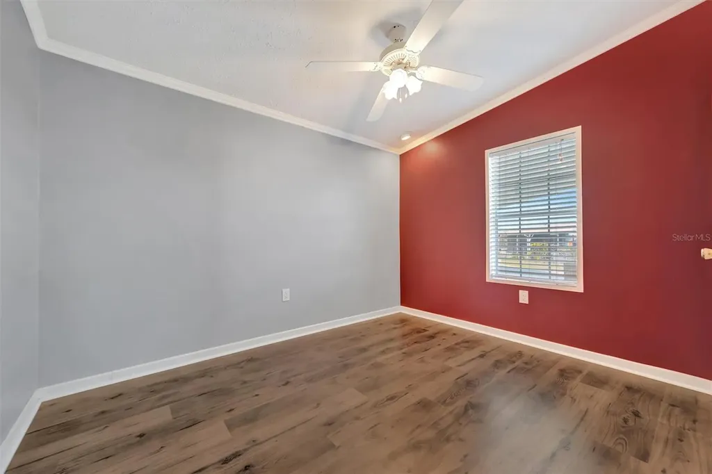 142 S Saint Thomas Circle Apollo Beach FL 33572