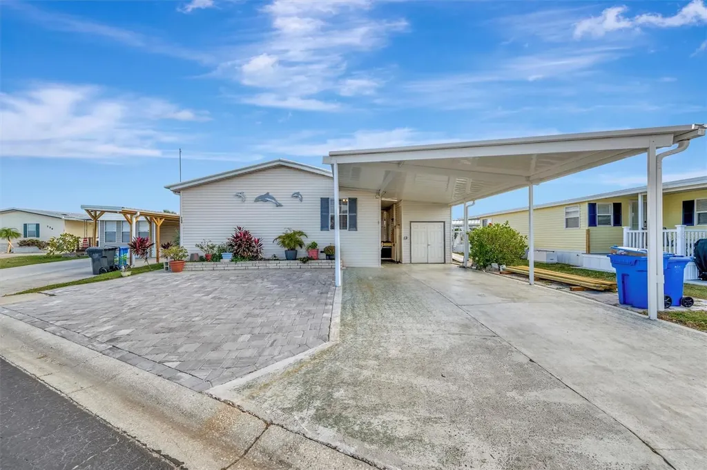 142 S Saint Thomas Circle Apollo Beach FL 33572