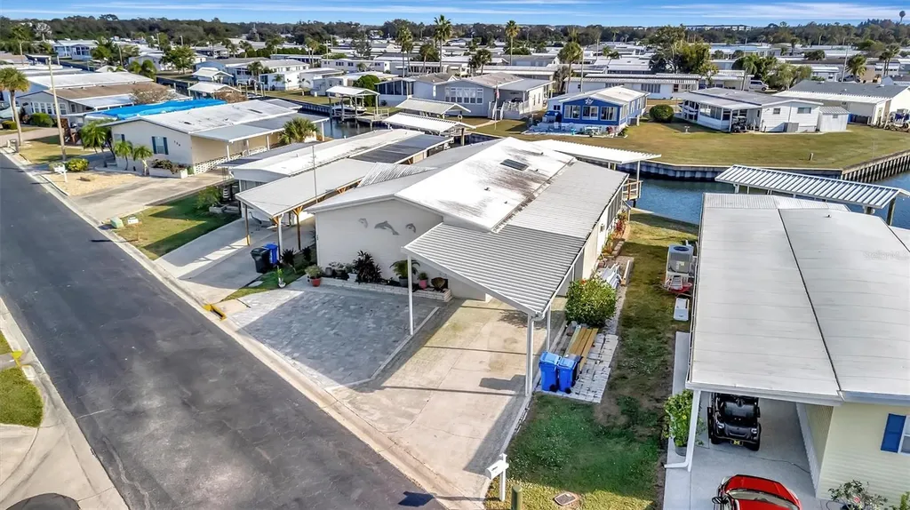 142 S Saint Thomas Circle Apollo Beach FL 33572