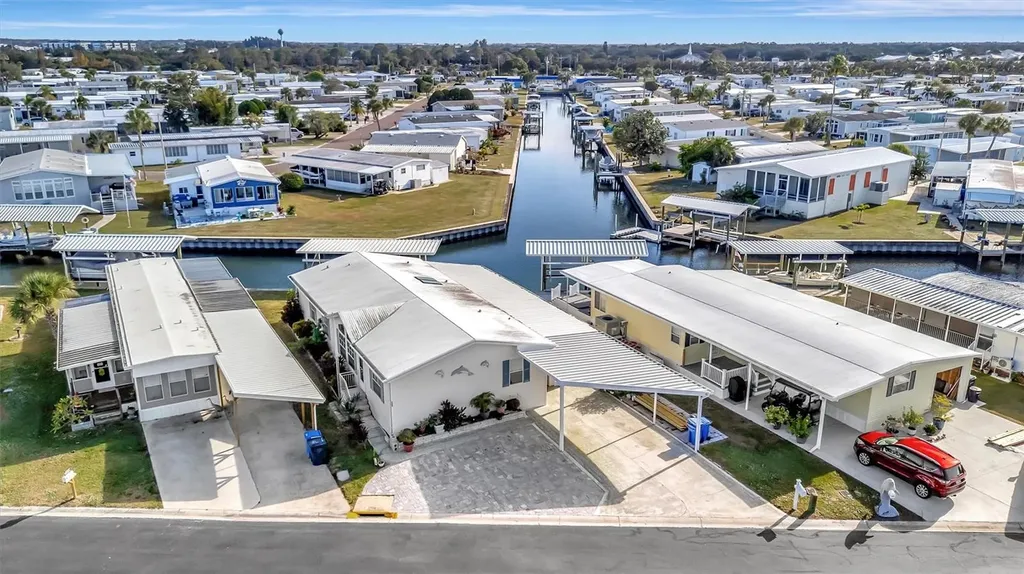 142 S Saint Thomas Circle Apollo Beach FL 33572