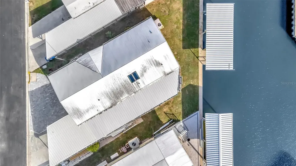 142 S Saint Thomas Circle Apollo Beach FL 33572