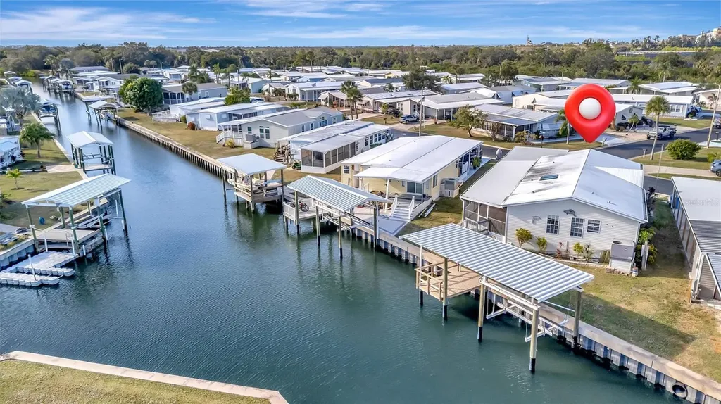 142 S Saint Thomas Circle Apollo Beach FL 33572