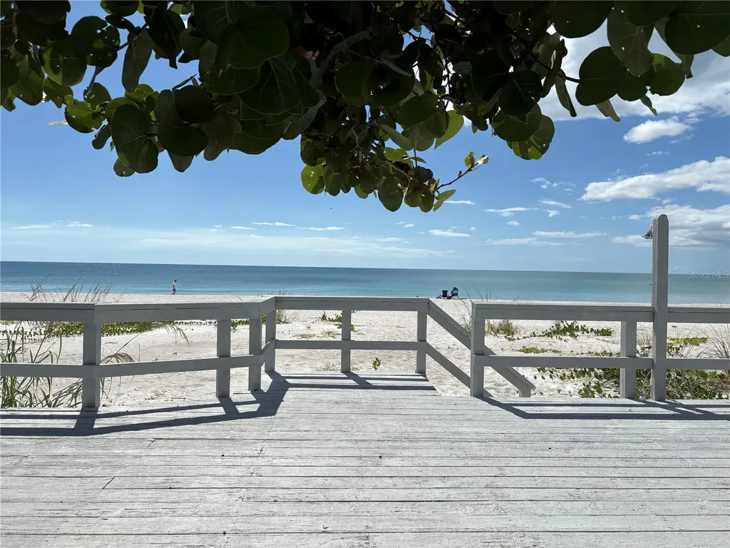 2823 Gulf Of Mexico Drive Longboat Key FL 34228