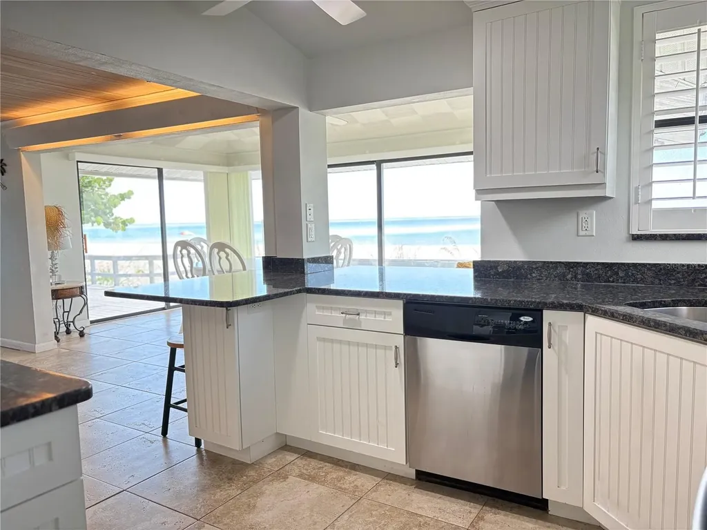 2823 Gulf Of Mexico Drive Longboat Key FL 34228