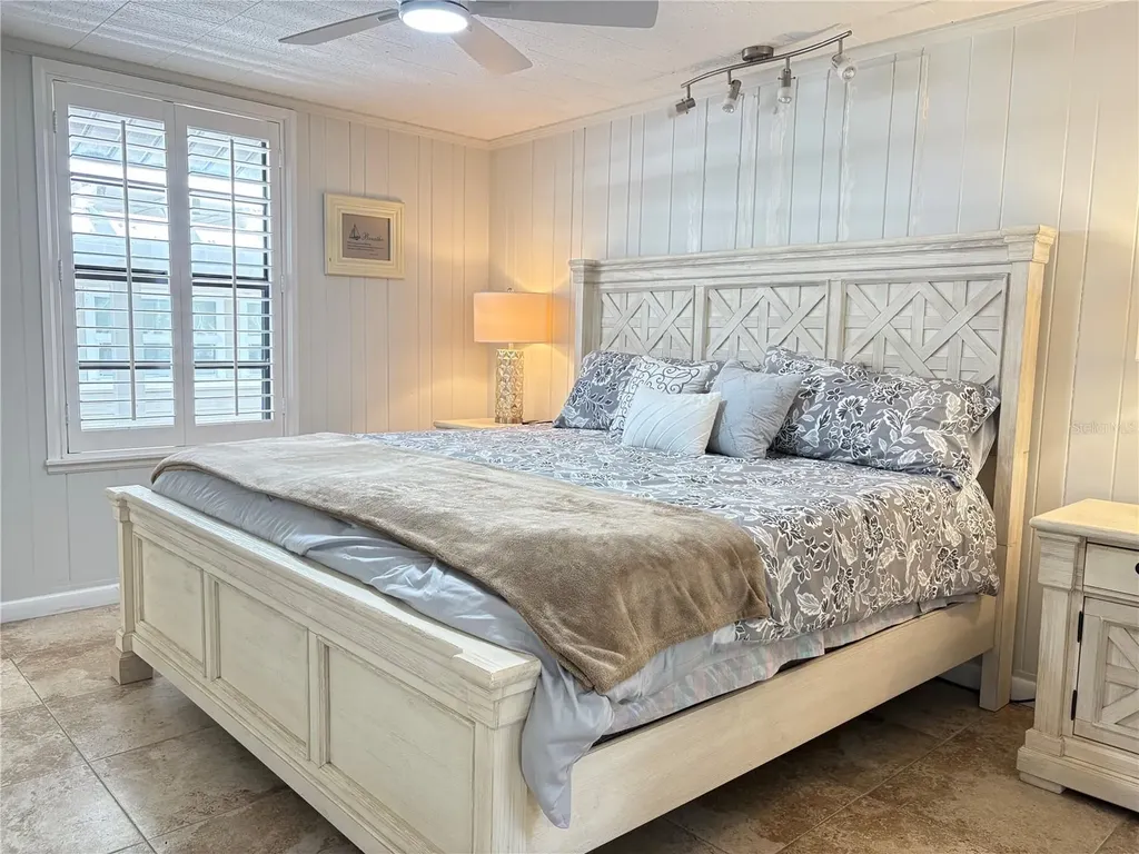 2823 Gulf Of Mexico Drive Longboat Key FL 34228