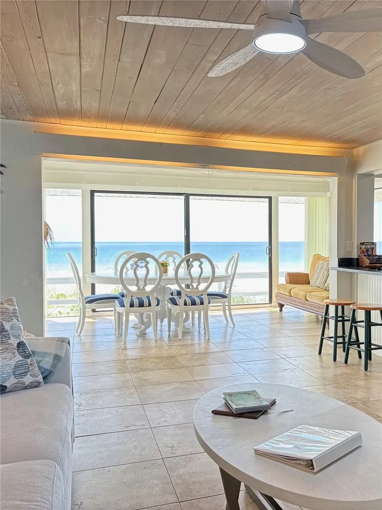 2823 Gulf Of Mexico Drive Longboat Key FL 34228