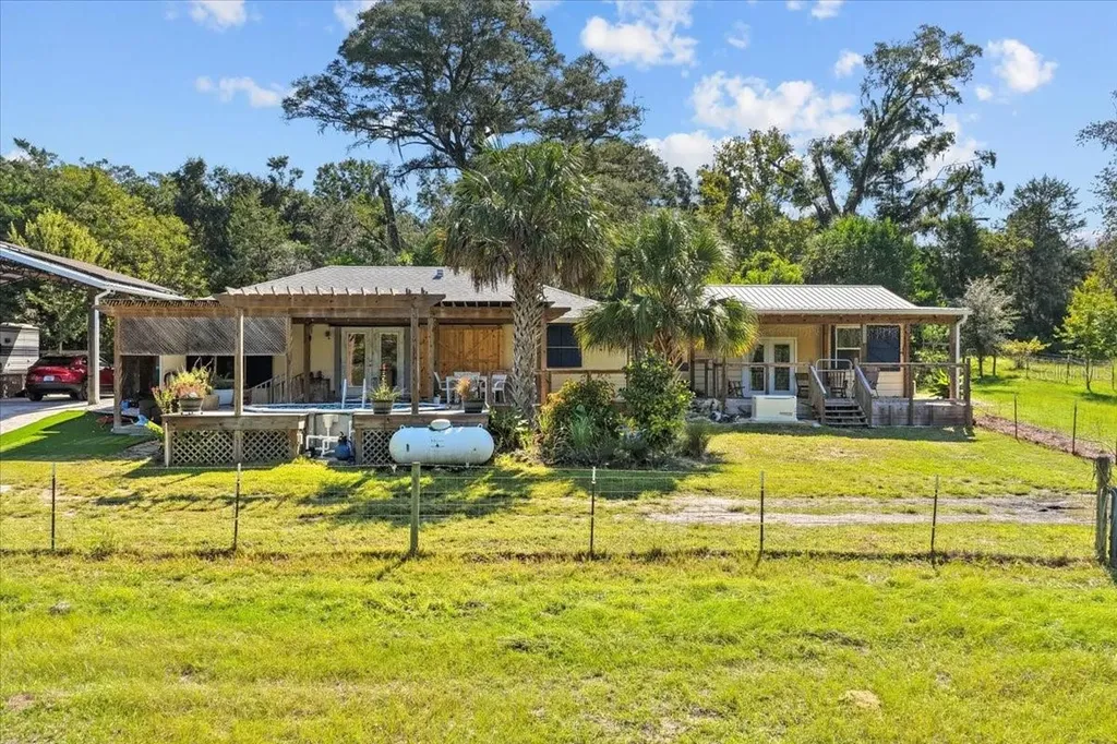 25126 NW 182nd Avenue High Springs FL 32643