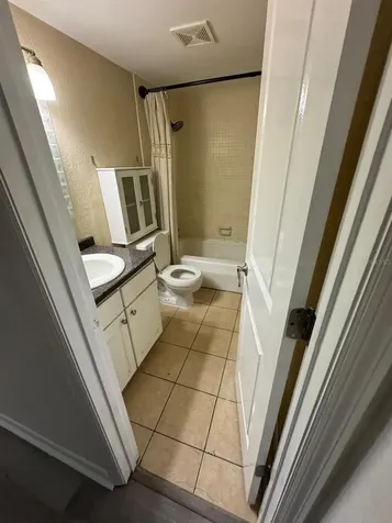 507 NW 39th Road Gainesville FL 32607