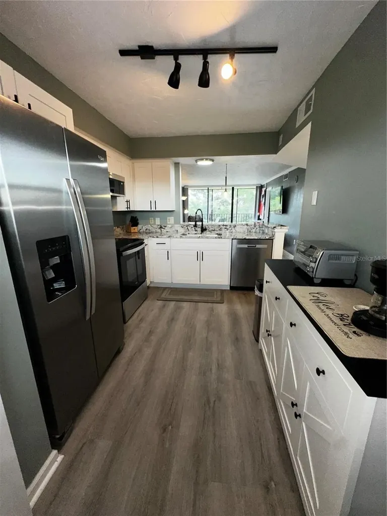 800 Cove Cay Drive Clearwater FL 33760
