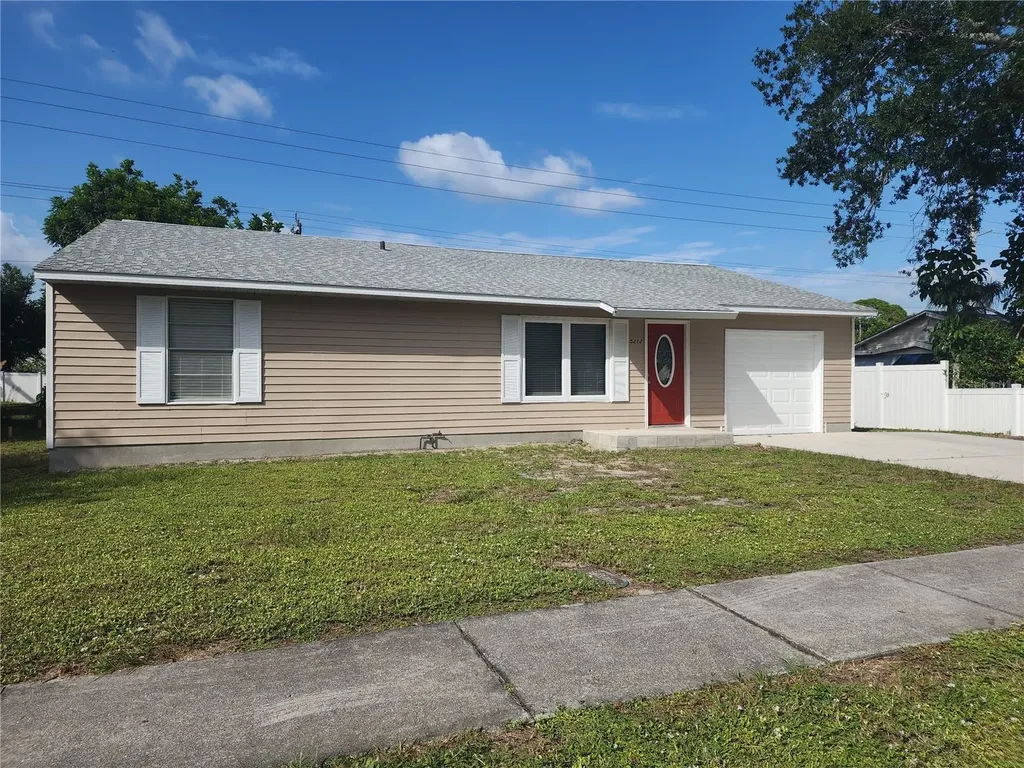 5212 1st Avenue W Bradenton FL 34209