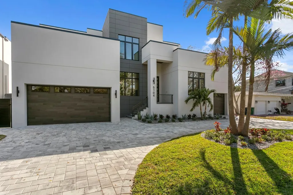 5104 W Platt Street Tampa FL 33609