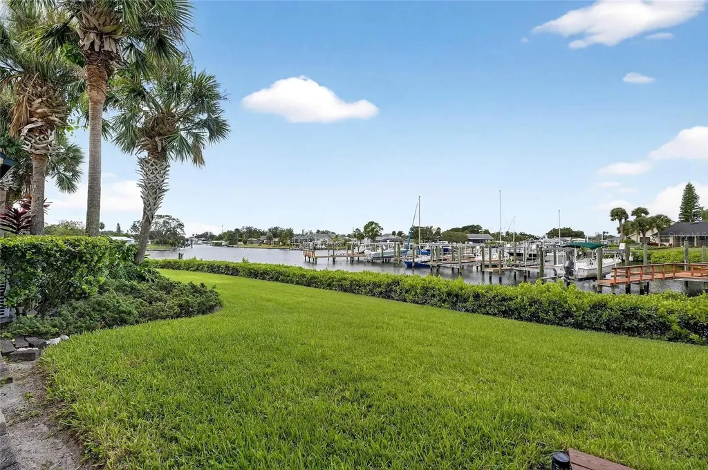 620 Yardarm Drive Apollo Beach FL 33572