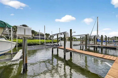 620 Yardarm Drive Apollo Beach FL 33572