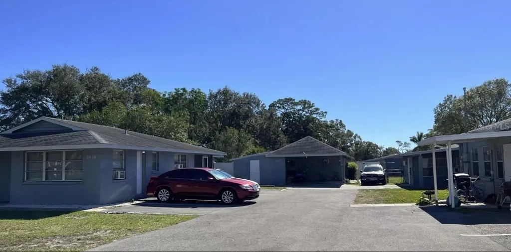 2619 45th Avenue W Bradenton FL 34207