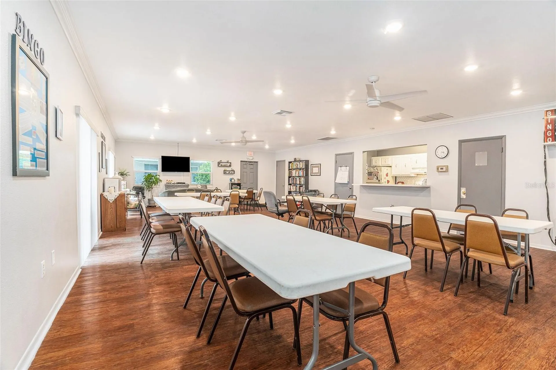 801 83rd Avenue N St Petersburg FL 33702