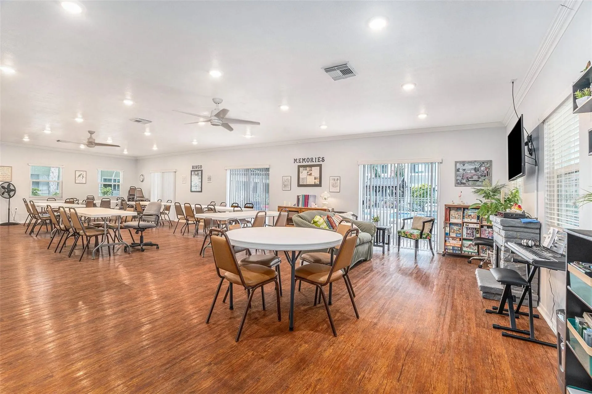 801 83rd Avenue N St Petersburg FL 33702