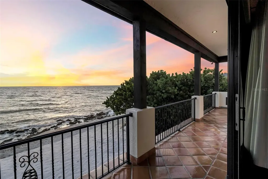 121 N Casey Key Road Osprey FL 34229