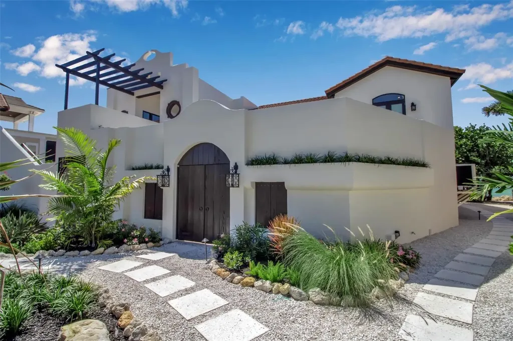 121 N Casey Key Road Osprey FL 34229