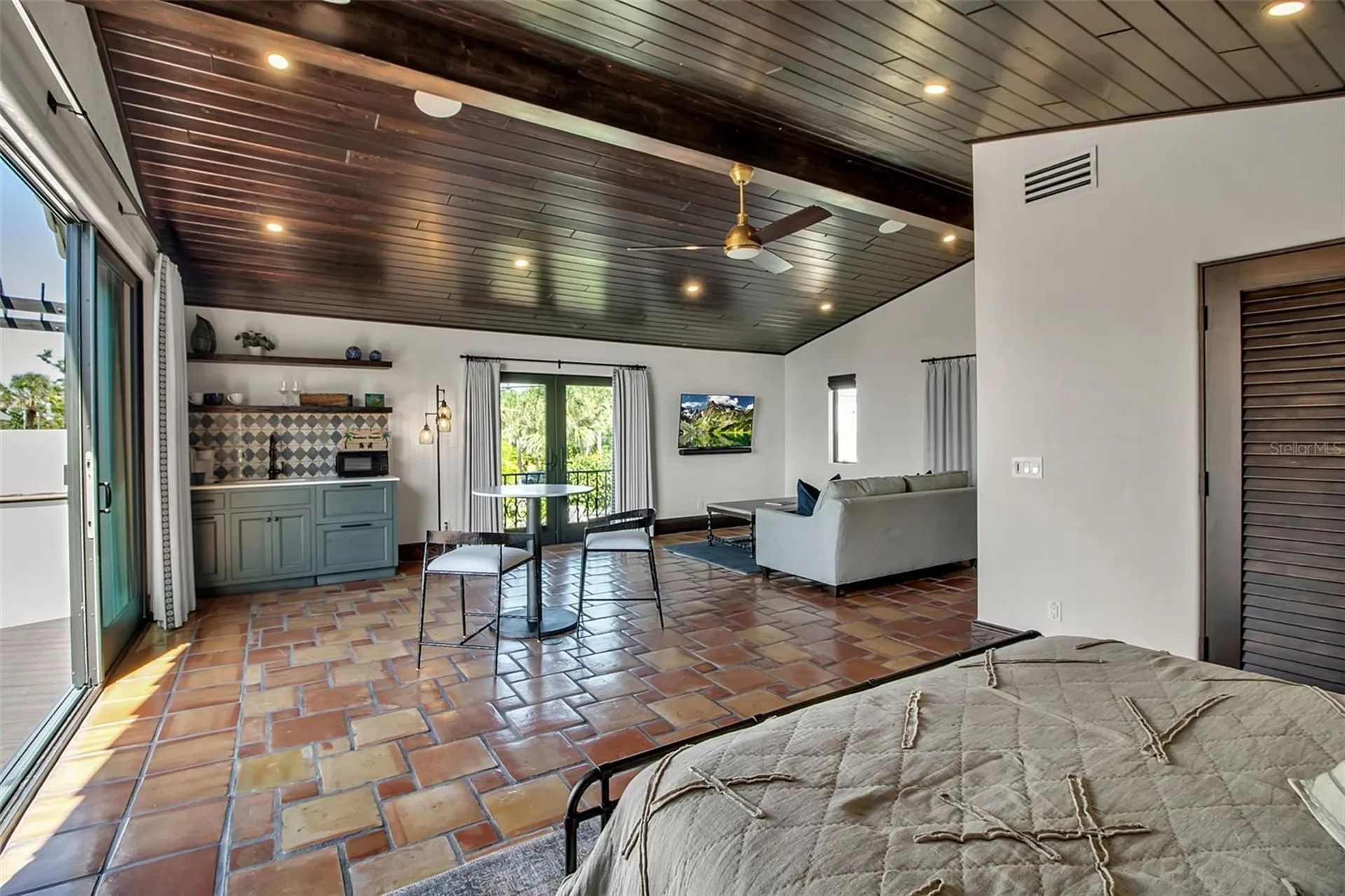121 N Casey Key Road Osprey FL 34229