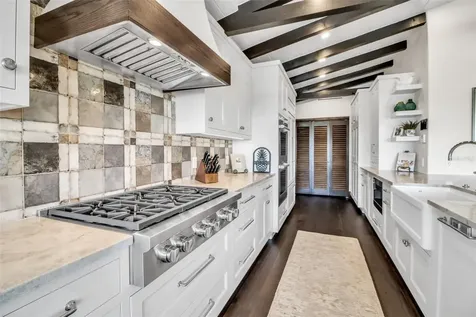 121 N Casey Key Road Osprey FL 34229