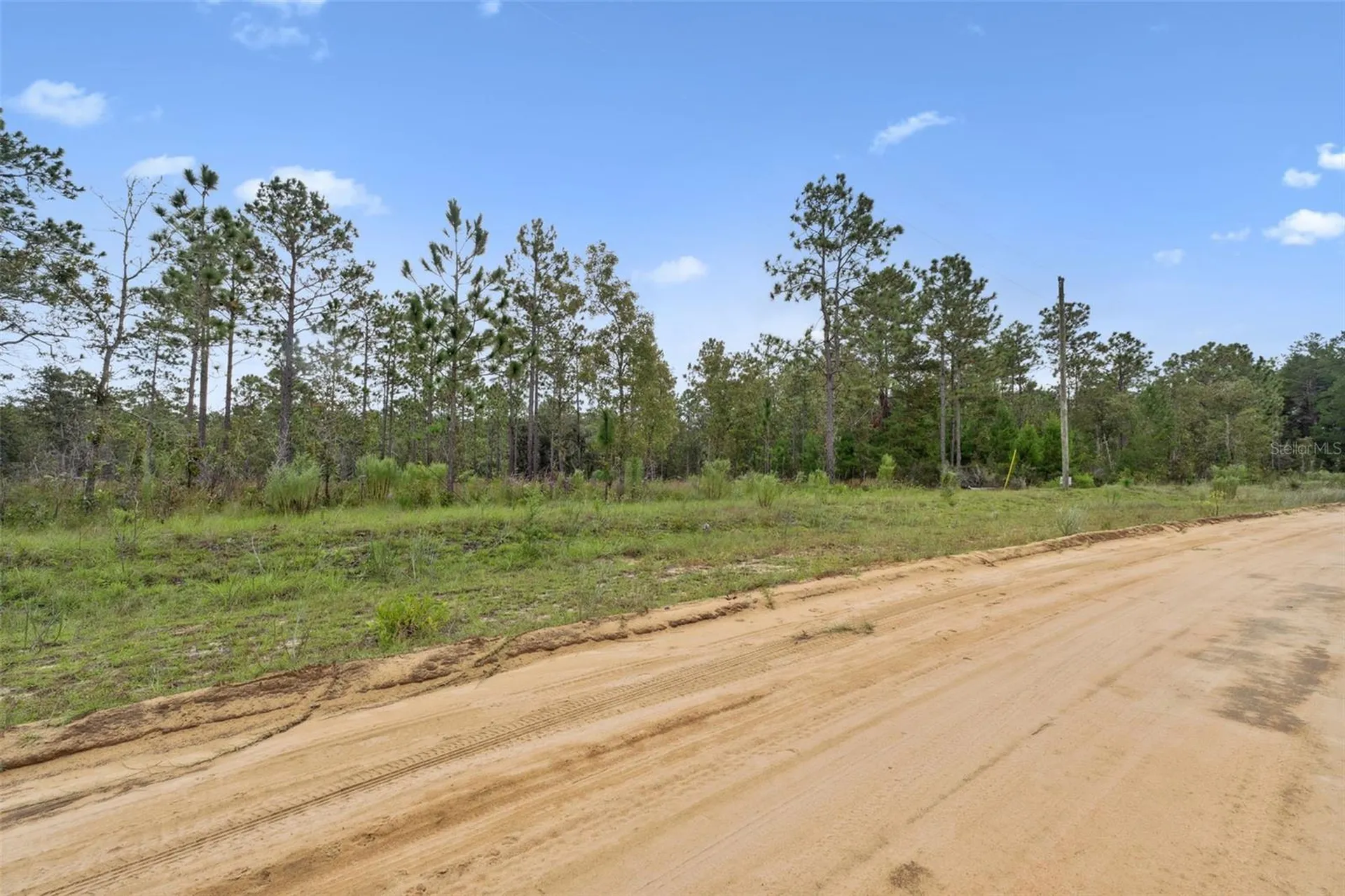 240 Cessna Way Hawthorne FL 32640