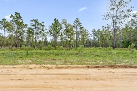 240 Cessna Way Hawthorne FL 32640