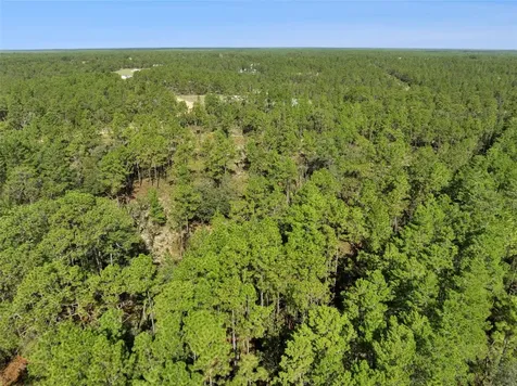 240 Cessna Way Hawthorne FL 32640