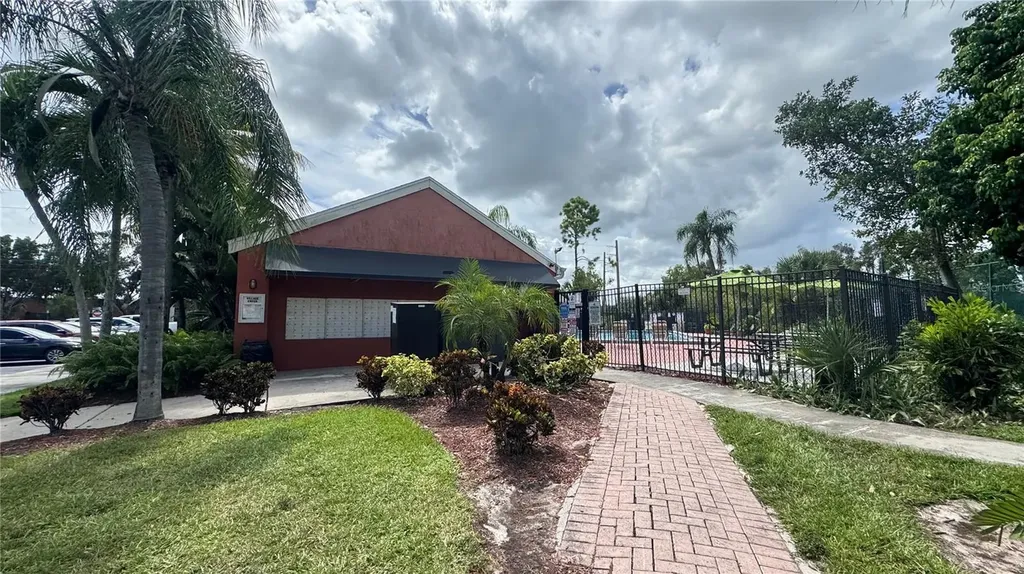 2915 Winkler Avenue Fort Myers FL 33916