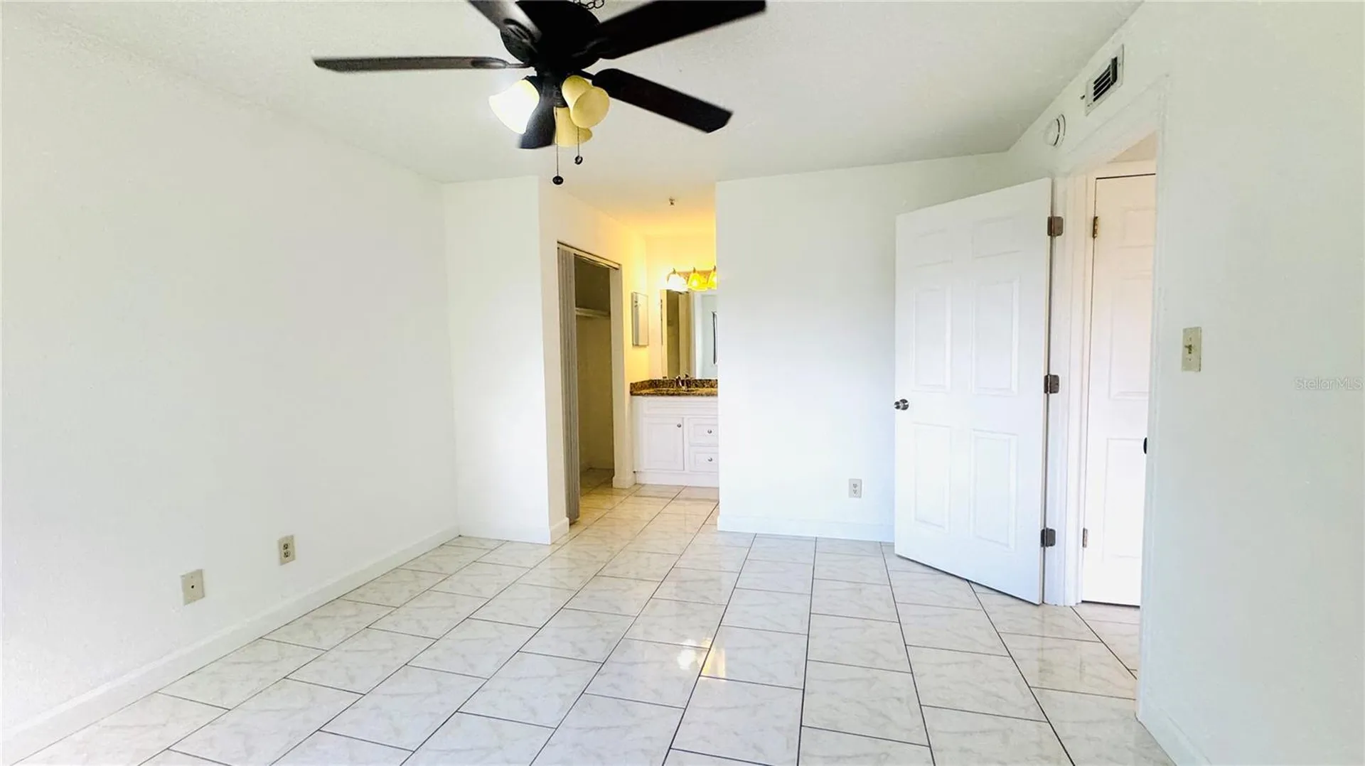 2915 Winkler Avenue Fort Myers FL 33916