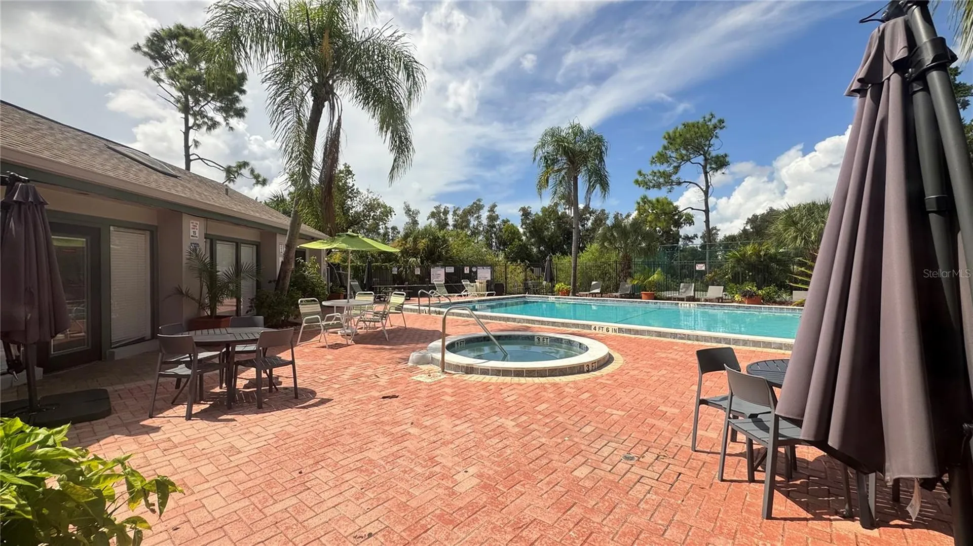 2915 Winkler Avenue Fort Myers FL 33916