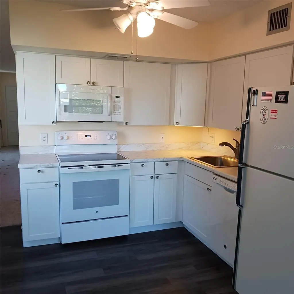 2467 Finlandia Lane Clearwater FL 33763