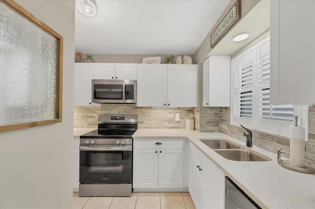 116 Vista Hermosa Circle Sarasota FL 34242
