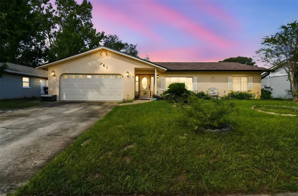 748 Woodvalley Way Orlando FL 32825