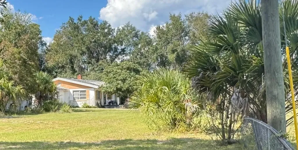 117 S County Road 315 Corner Interlachen FL 32148