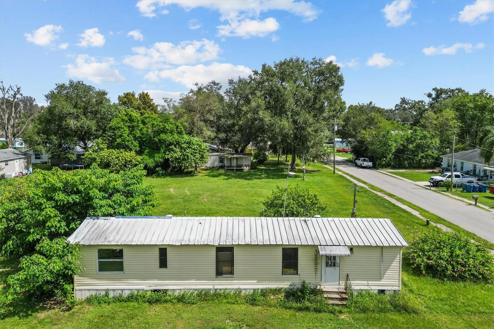 636 3rd Street Polk City FL 33868