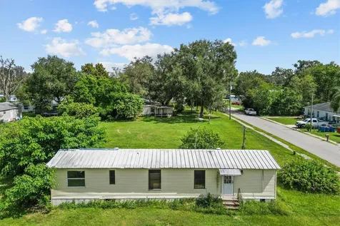 636 3rd Street Polk City FL 33868