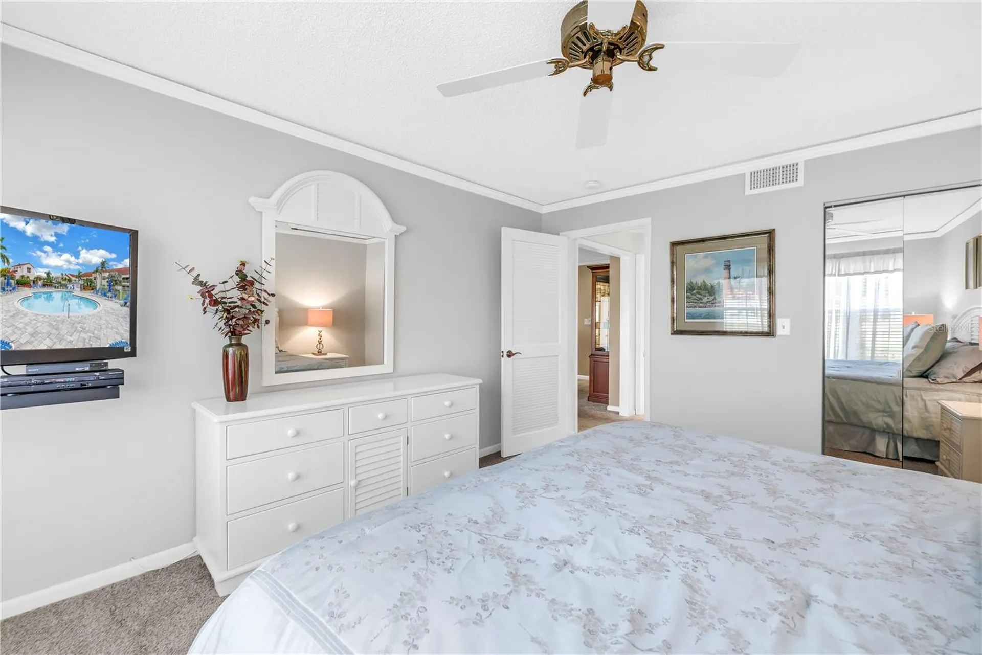 6085 Bahia Del Mar Boulevard St Petersburg FL 33715