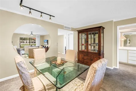 6085 Bahia Del Mar Boulevard St Petersburg FL 33715