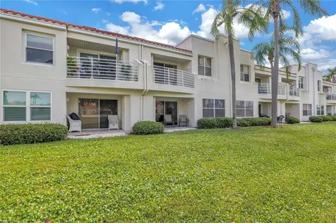 6085 Bahia Del Mar Boulevard St Petersburg FL 33715
