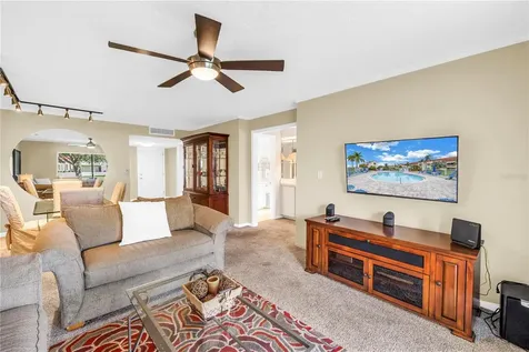 6085 Bahia Del Mar Boulevard St Petersburg FL 33715