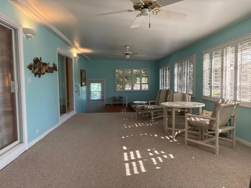 1894 Elizabeth Lane Mount Dora FL 32757