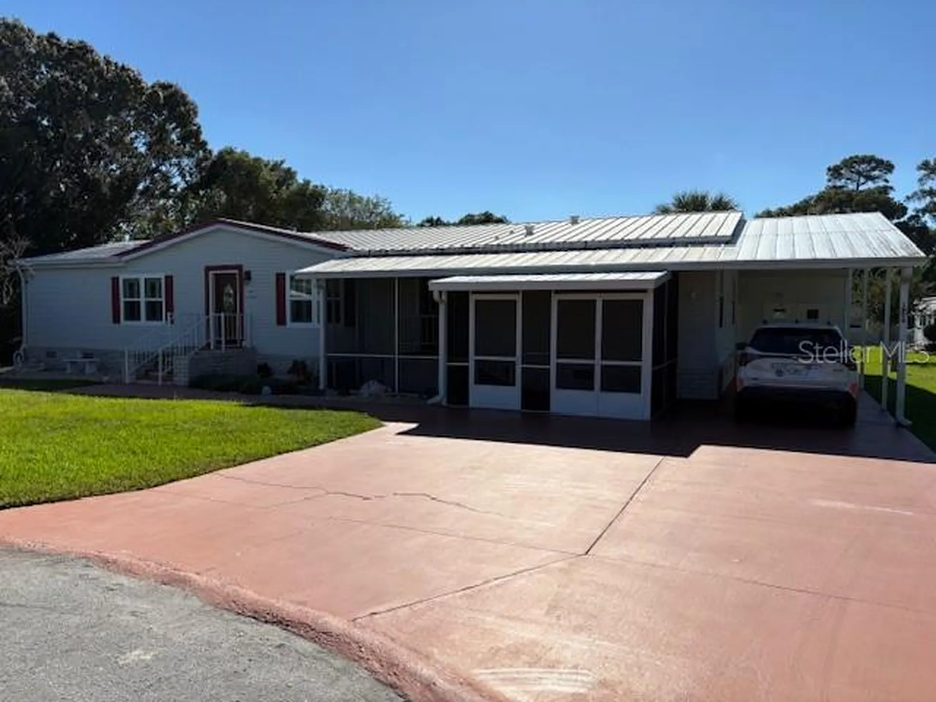 1894 Elizabeth Lane Mount Dora FL 32757