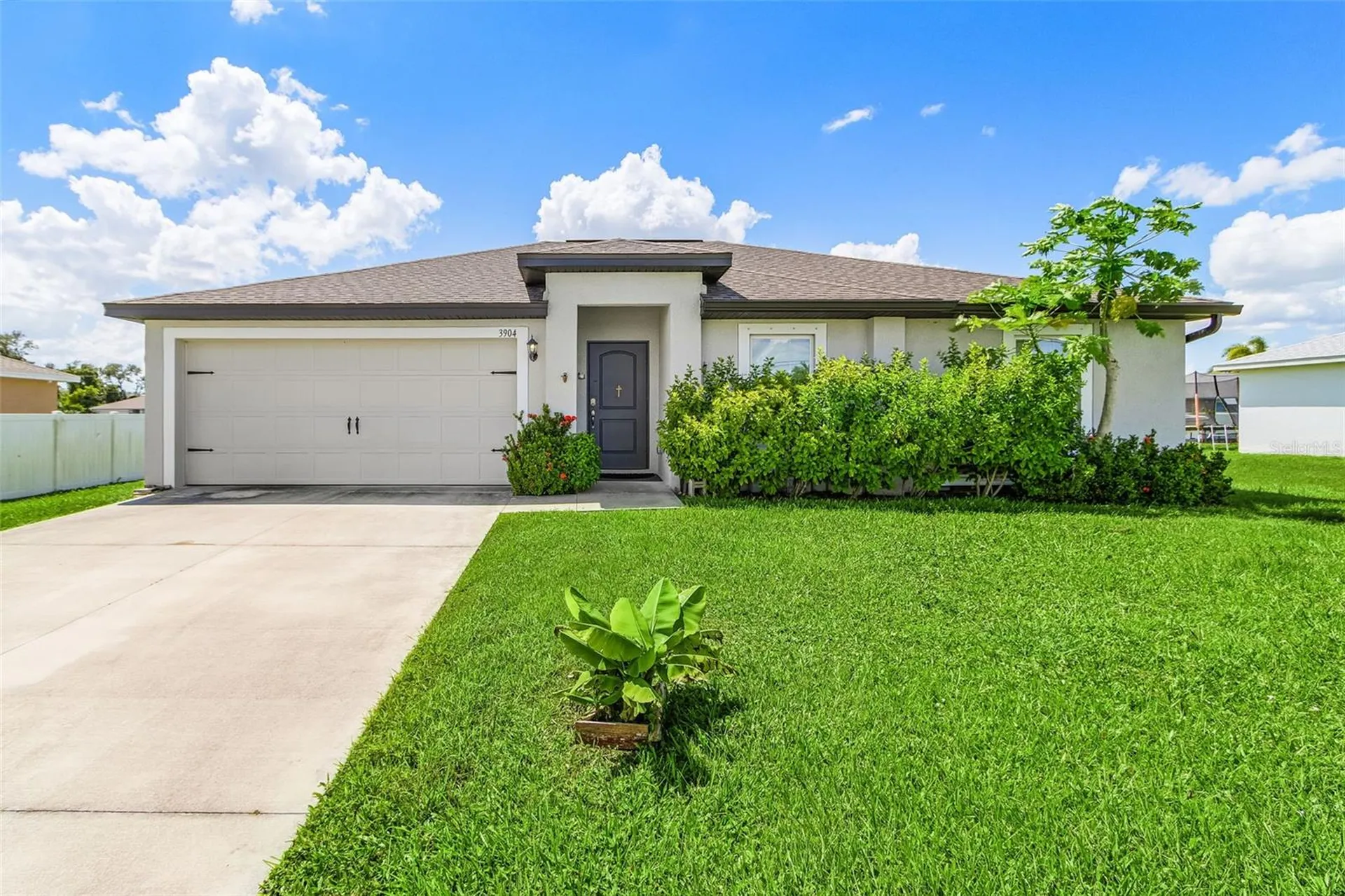 3904 NE 16th Place Cape Coral FL 33909
