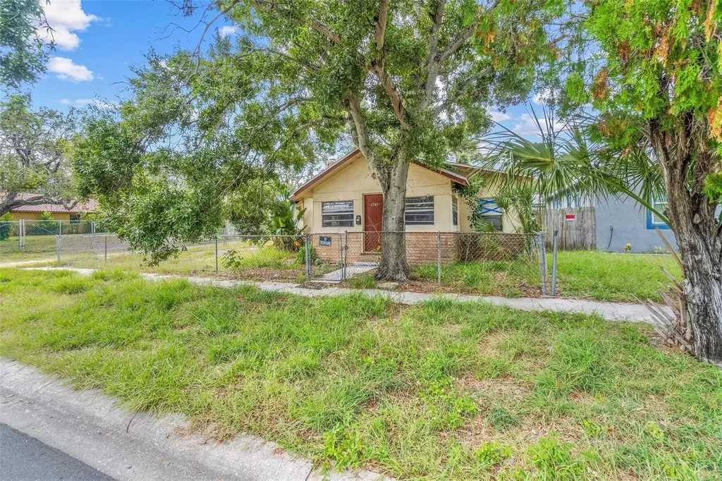 1745 44th Street S St Petersburg FL 33711