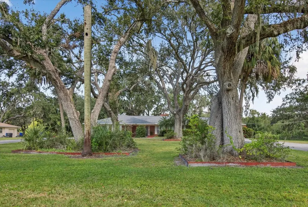 506 3rd Avenue SE Ruskin FL 33570