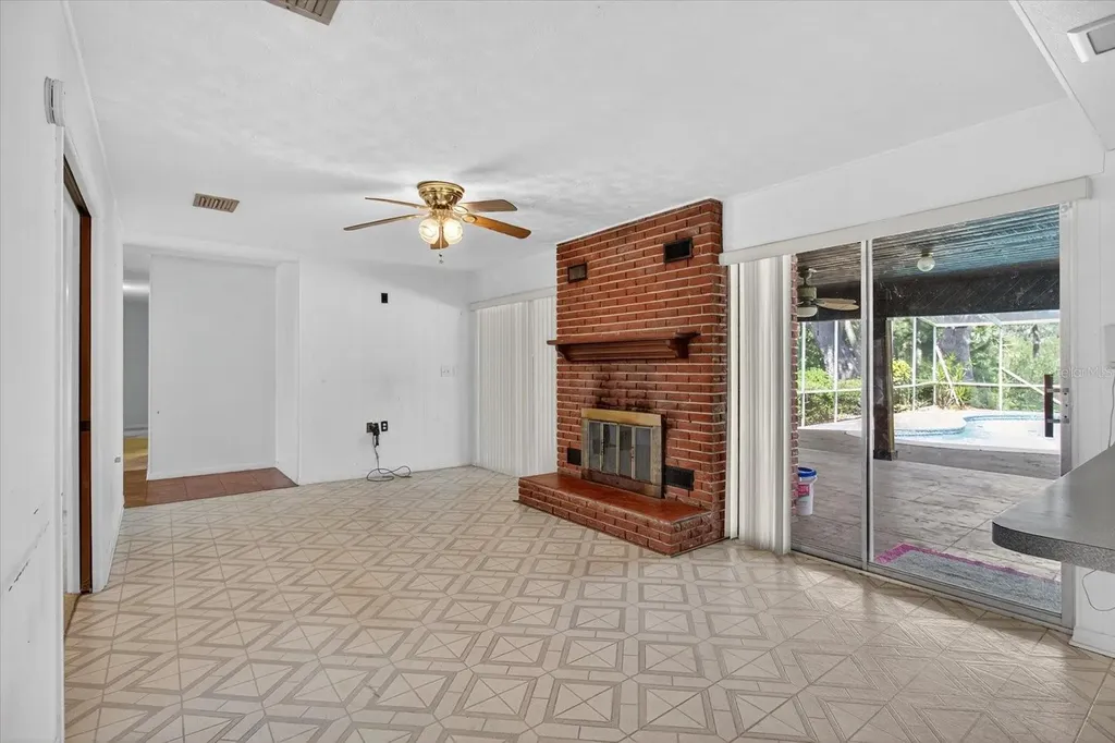 506 3rd Avenue SE Ruskin FL 33570